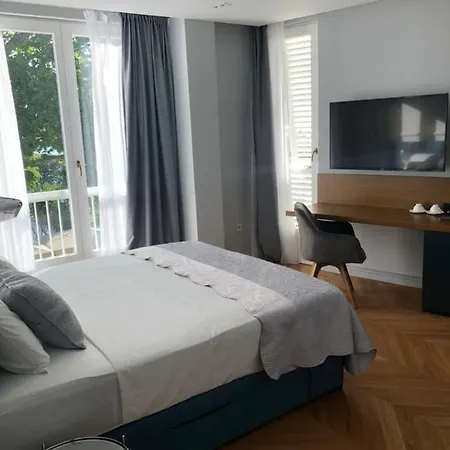 Casa de hóspedes Muse Luxury 4*