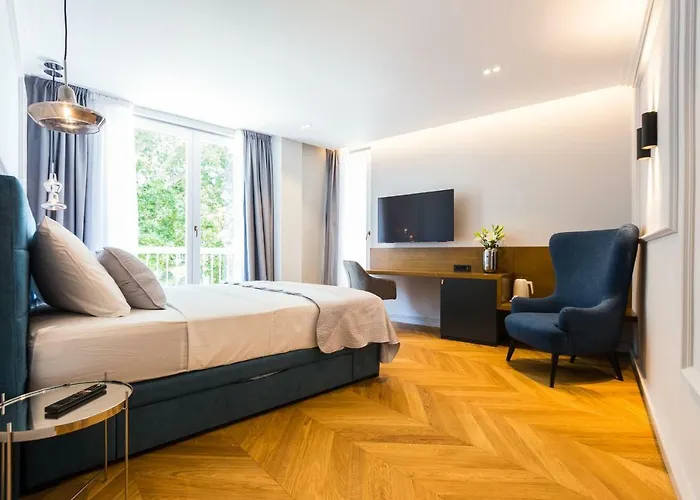 Guest house Muse Luxury 4*